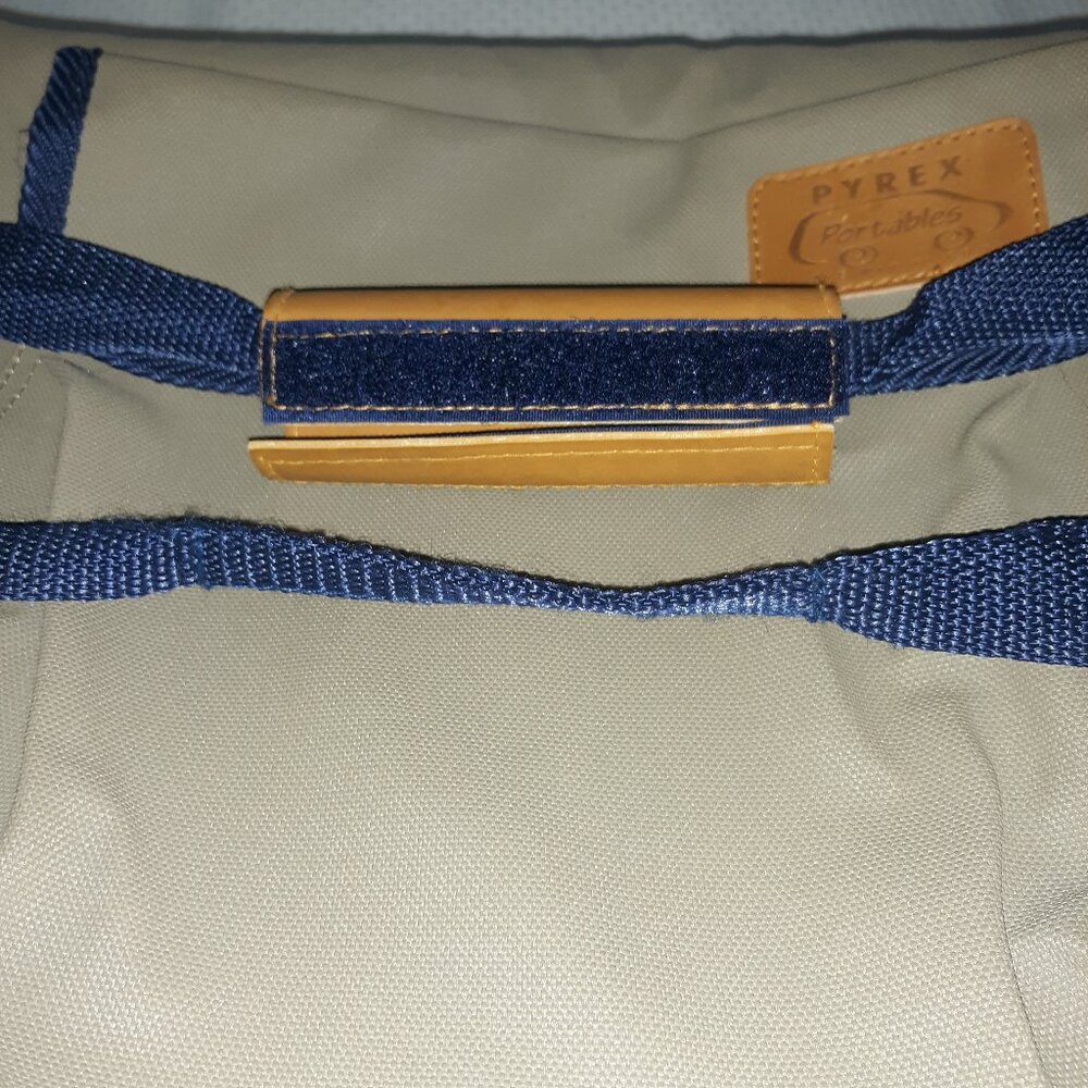 Pyrex Microcore Portable To Go Carrying Case - Picture 4 of 13